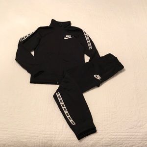 Nike warm up suit